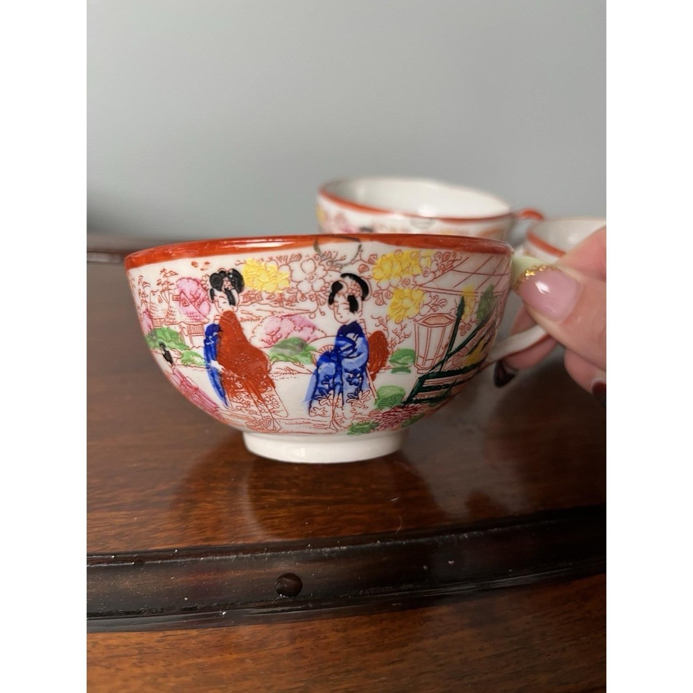 Vintage  Japanese Kutani Geisha Girl With The Cherry Blossoms Red With Pink